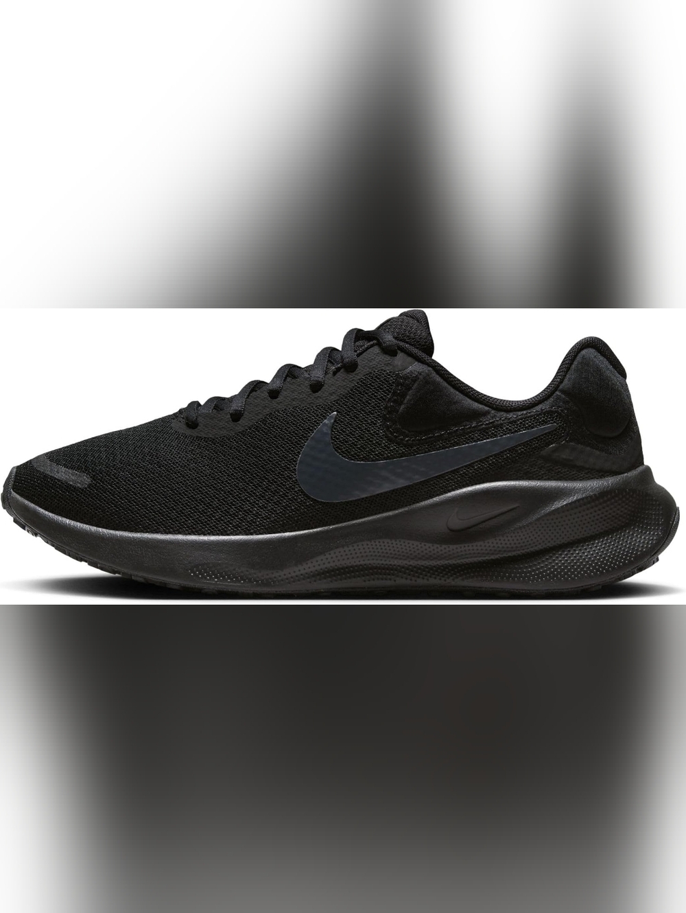 NIKE Women's Revolution 7 Black Running Shoe Size 8